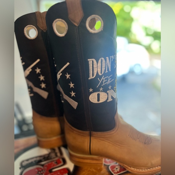 NIB Yee Yee Don’t Tread on Me limited edition cowboy boots - Picture 6 of 8